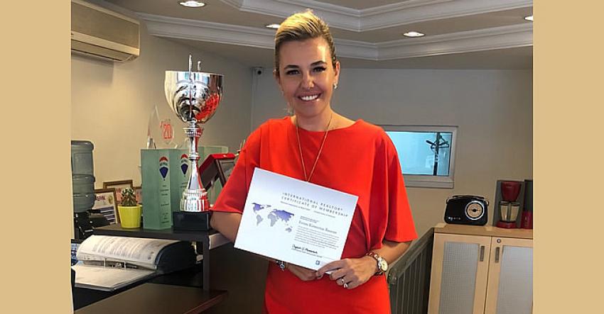 Emlak alanında başarısıyla tarihe geçti