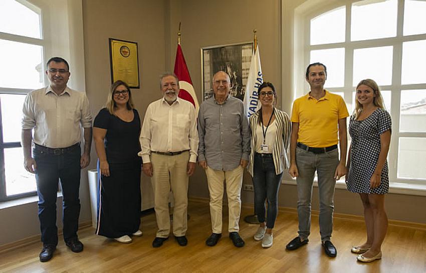 Kadir Has Üniversitesi STFA İnşaat grubu ile işbirliği anlaşması imzaladı